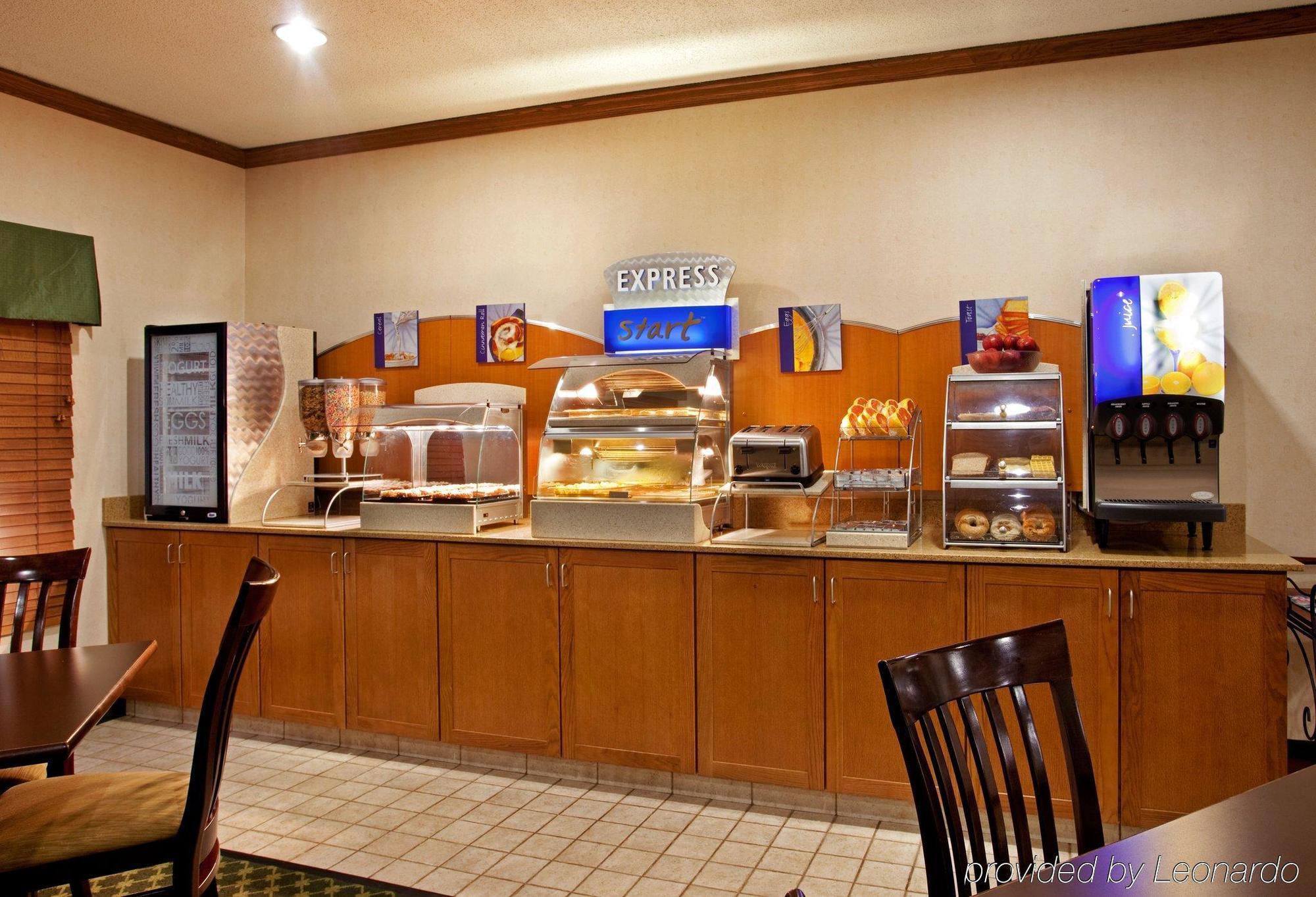 Baymont By Wyndham Merrillville Restoran gambar